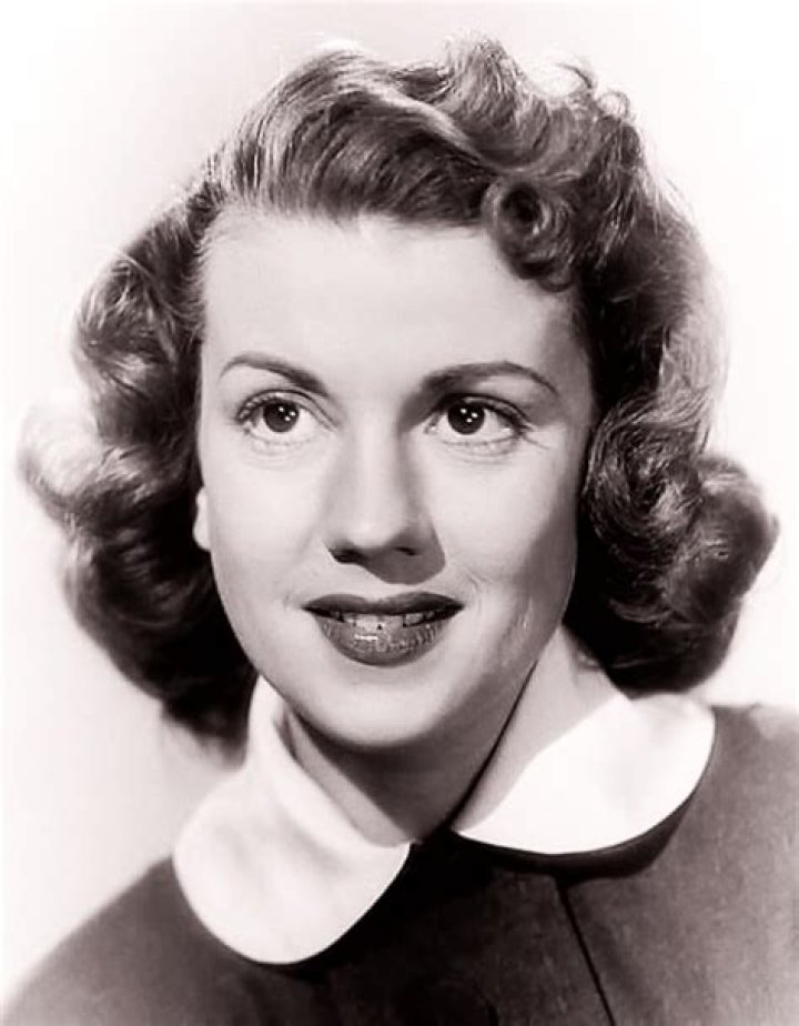 Aline Towne Aline Towne