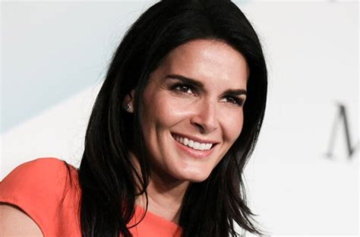 angie harmon real estate