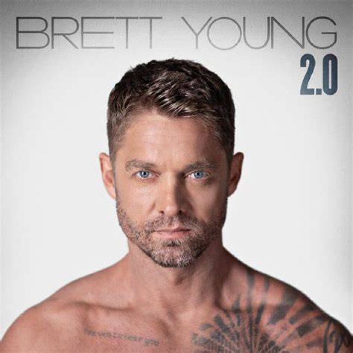 Brett Young's Photo
