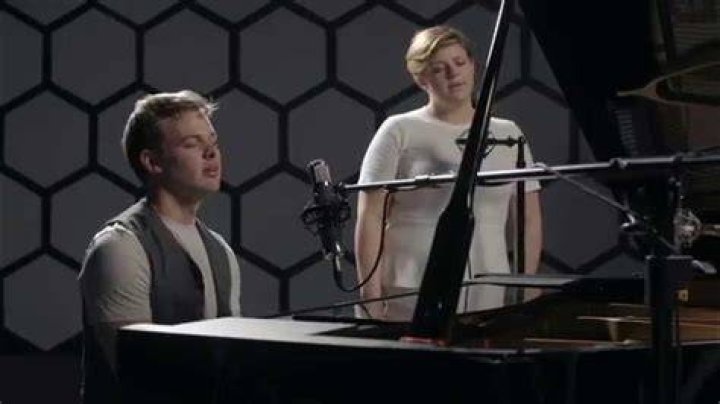 Clark Beckham - Gravity feat. Yebba by John Mayer - Yebba live