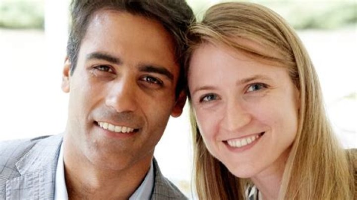 Divya Narendra's Educational Background Divya Narendra's Educational Background