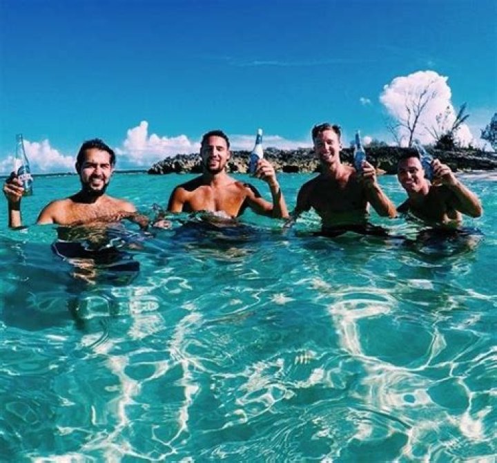 Klay Thompson Net Worth & Houses Klay Thompson vacation in beach