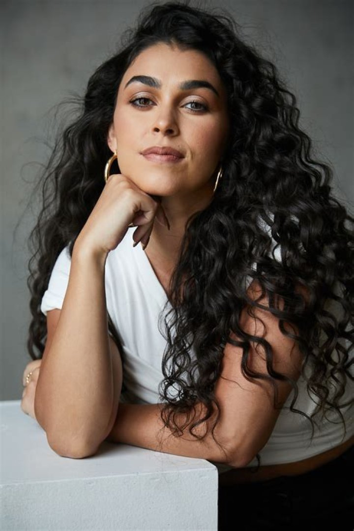 Natacha Karam Education and Language Skills