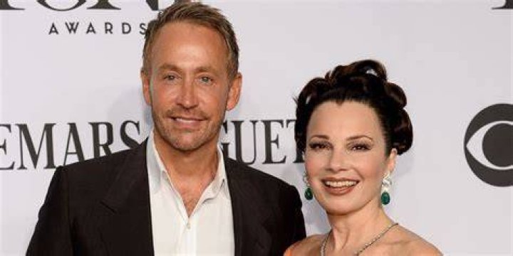 peter marc jacobson net worth